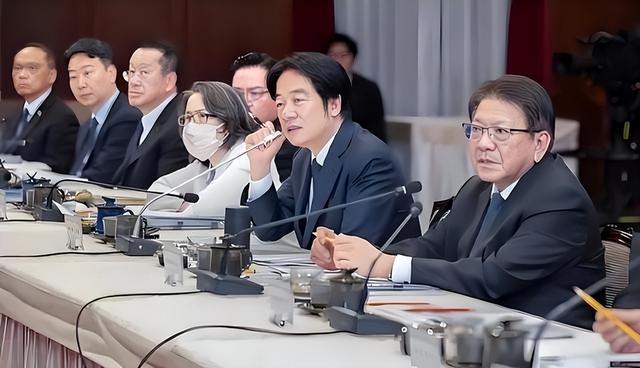 九游娱乐官方网站-一旦武统台湾，这4个台湾人必上“斩首”名单，一个都跑不掉！