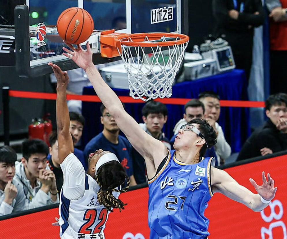 九游娱乐app下载-关键时刻出现失误，周琦登场35分钟&amp;amp;投篮10中4得13分8板2助